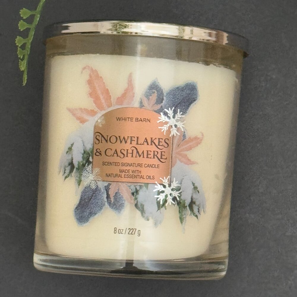 BBW Snowflakes & Cashmere White Barn Bath & Body Works Single Wick Candle - Picture 5 of 10